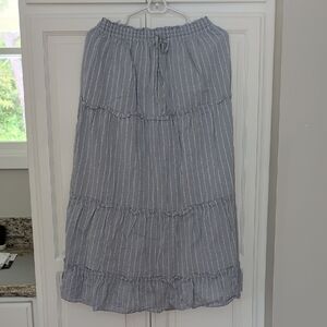 Women's Gray Striped Skirt